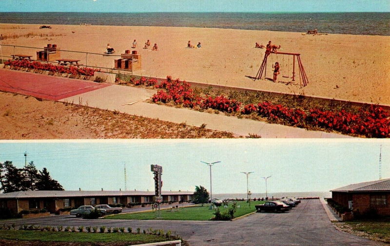 Aurora Resort Motel - Vintage Postcard